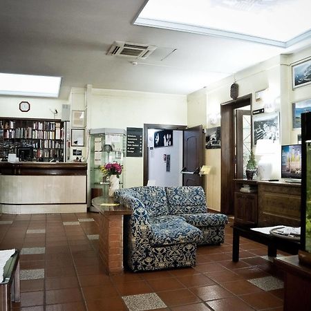 Hotel Artu Иглесиас Екстериор снимка