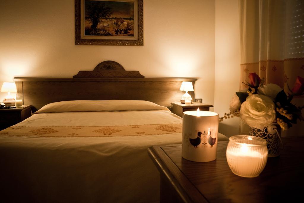 Hotel Artu Иглесиас Стая снимка