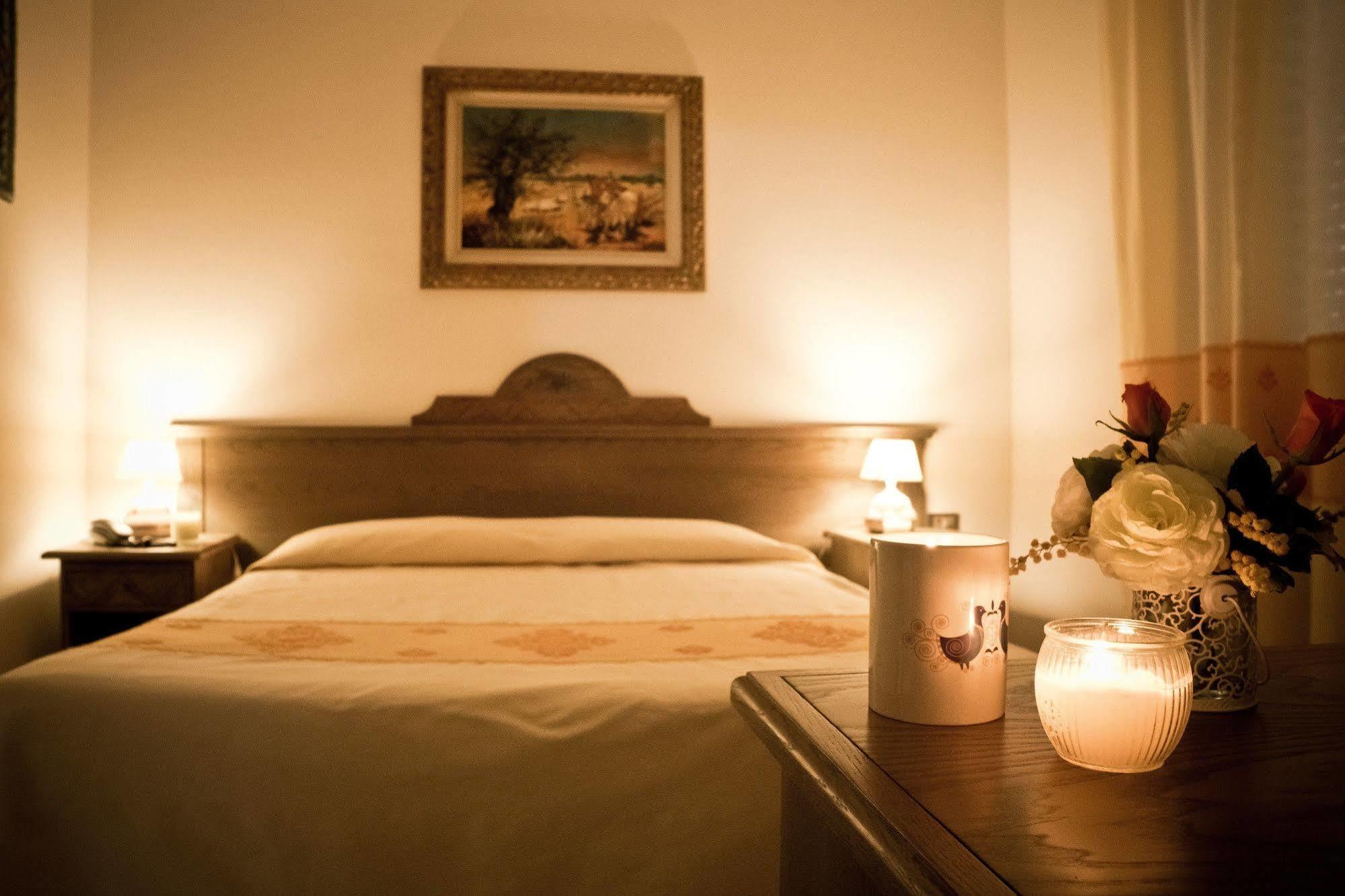 Hotel Artu Иглесиас Екстериор снимка
