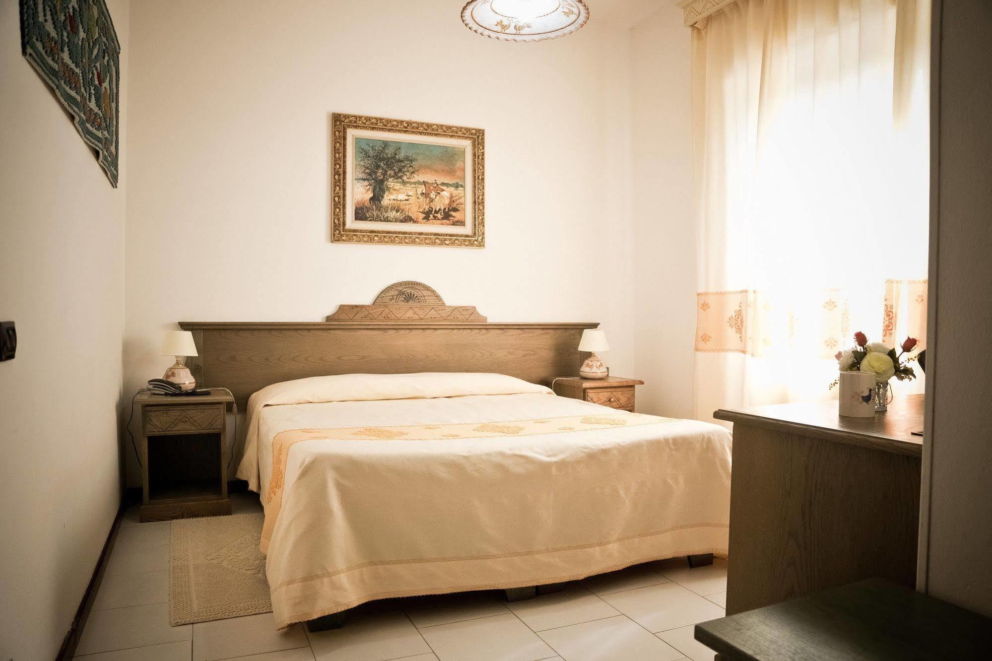 Hotel Artu Иглесиас Екстериор снимка